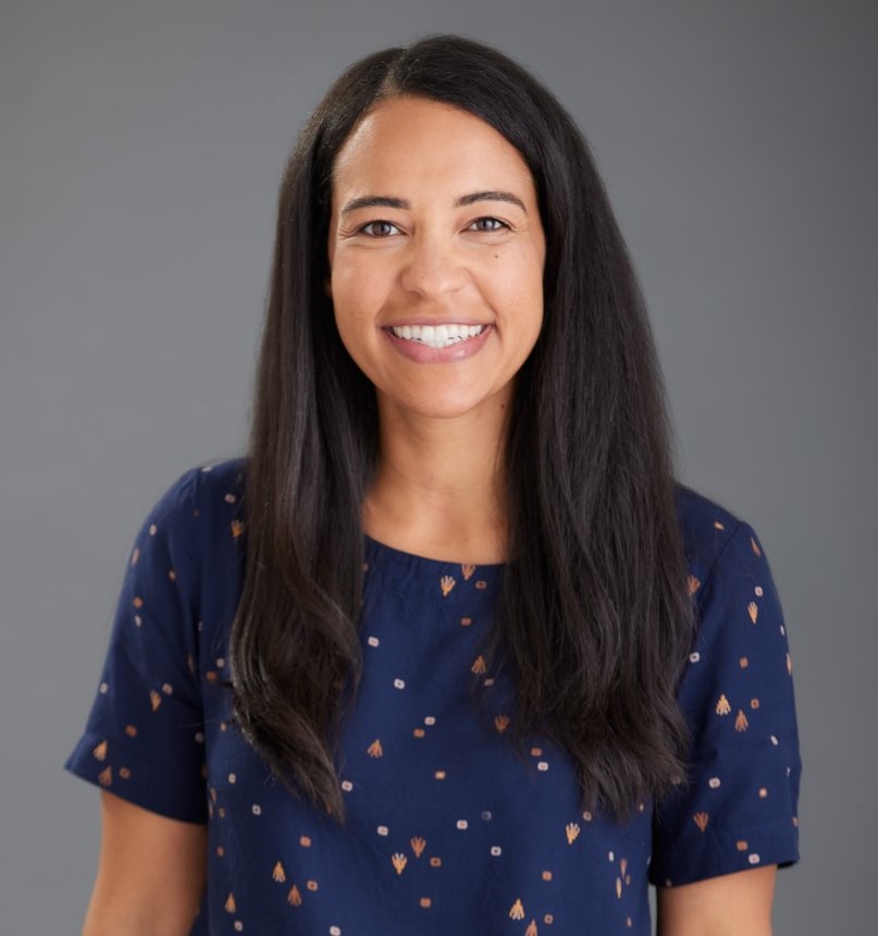 sarah williams headshot